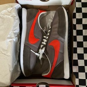 NIKE WAFFLE TRAINER 2